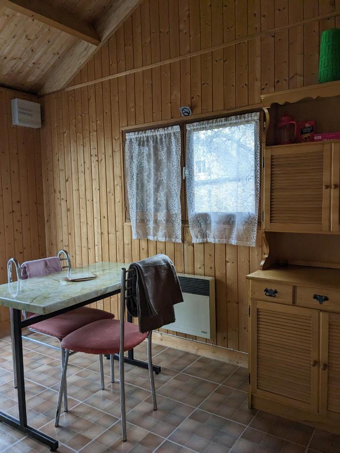 Au Petit Chalet D'Illiers Combray - Salle D'Eau Uniquement Bagian luar foto