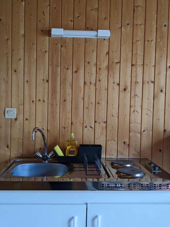 Au Petit Chalet D'Illiers Combray - Salle D'Eau Uniquement Bagian luar foto