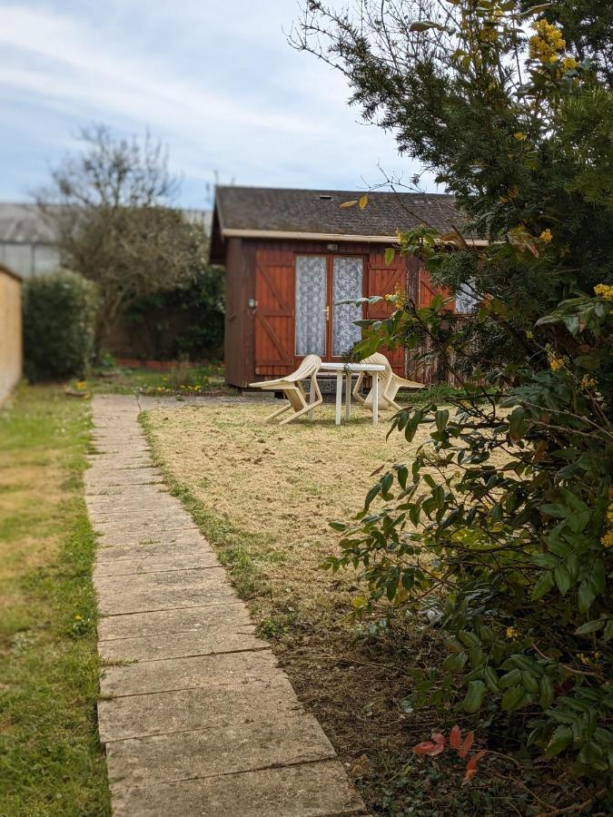 Au Petit Chalet D'Illiers Combray - Salle D'Eau Uniquement Bagian luar foto